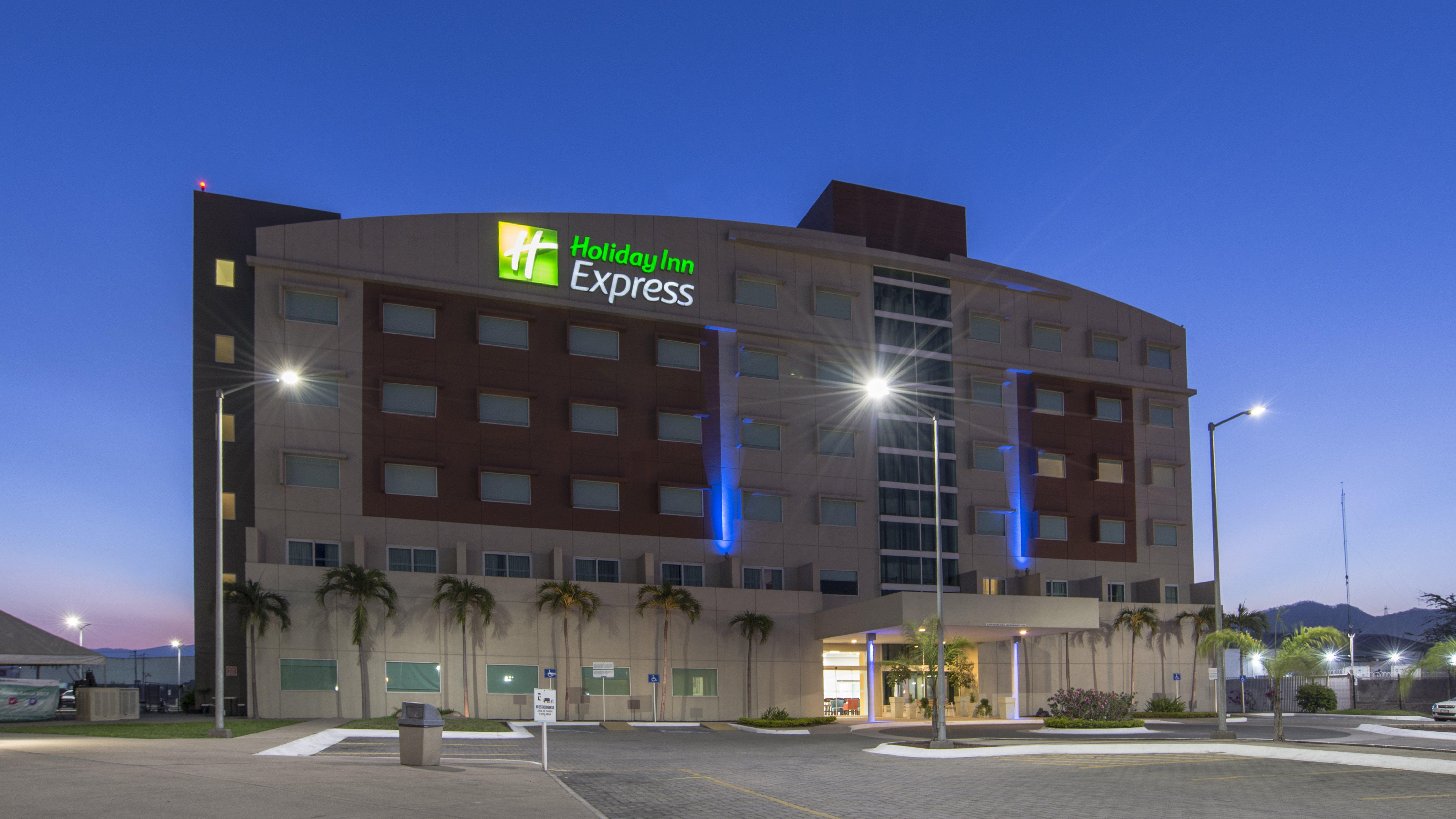 Holiday Inn Express Manzanillo By Ihg Экстерьер фото