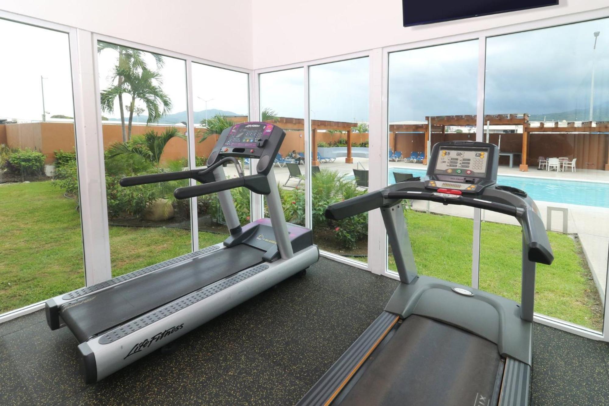 Holiday Inn Express Manzanillo By Ihg Экстерьер фото
