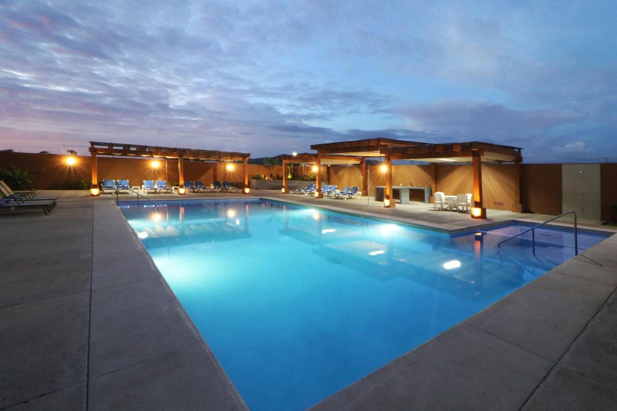 Holiday Inn Express Manzanillo By Ihg Экстерьер фото