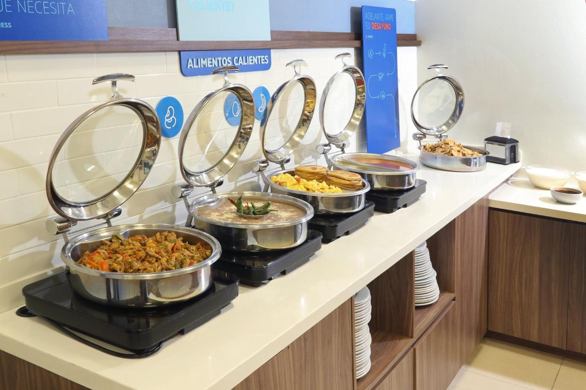 Holiday Inn Express Manzanillo By Ihg Экстерьер фото