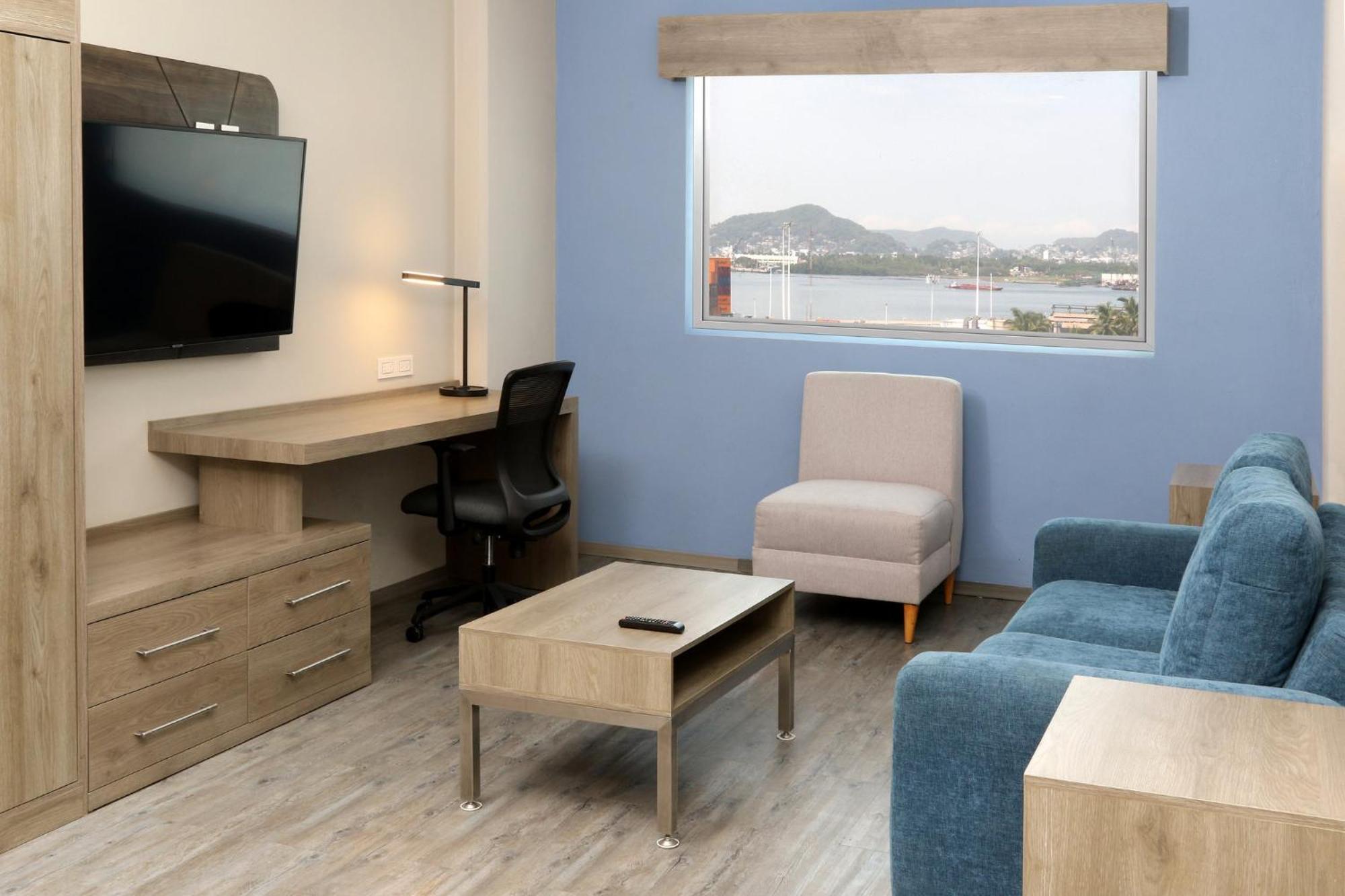 Holiday Inn Express Manzanillo By Ihg Экстерьер фото