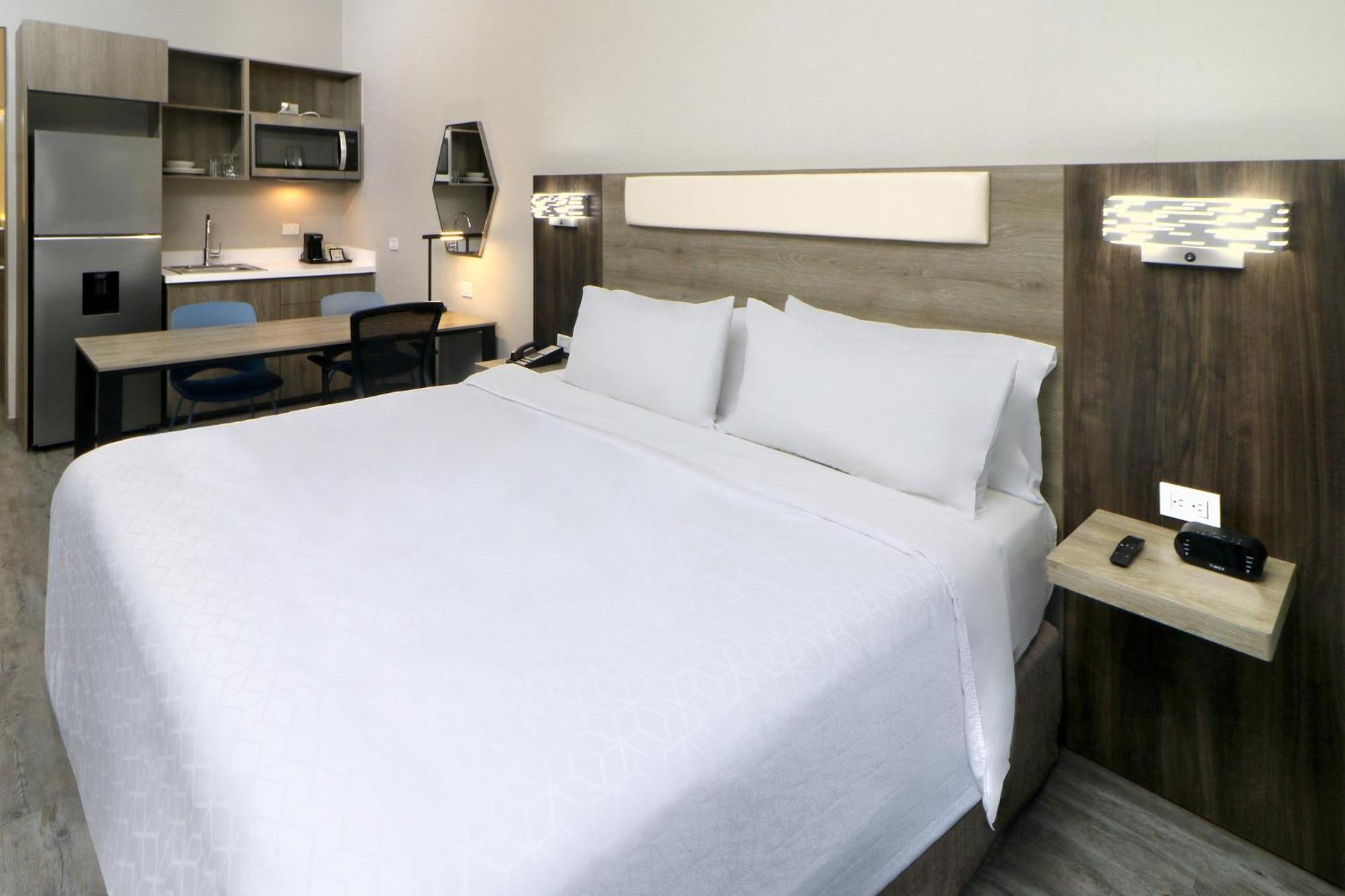 Holiday Inn Express Manzanillo By Ihg Экстерьер фото