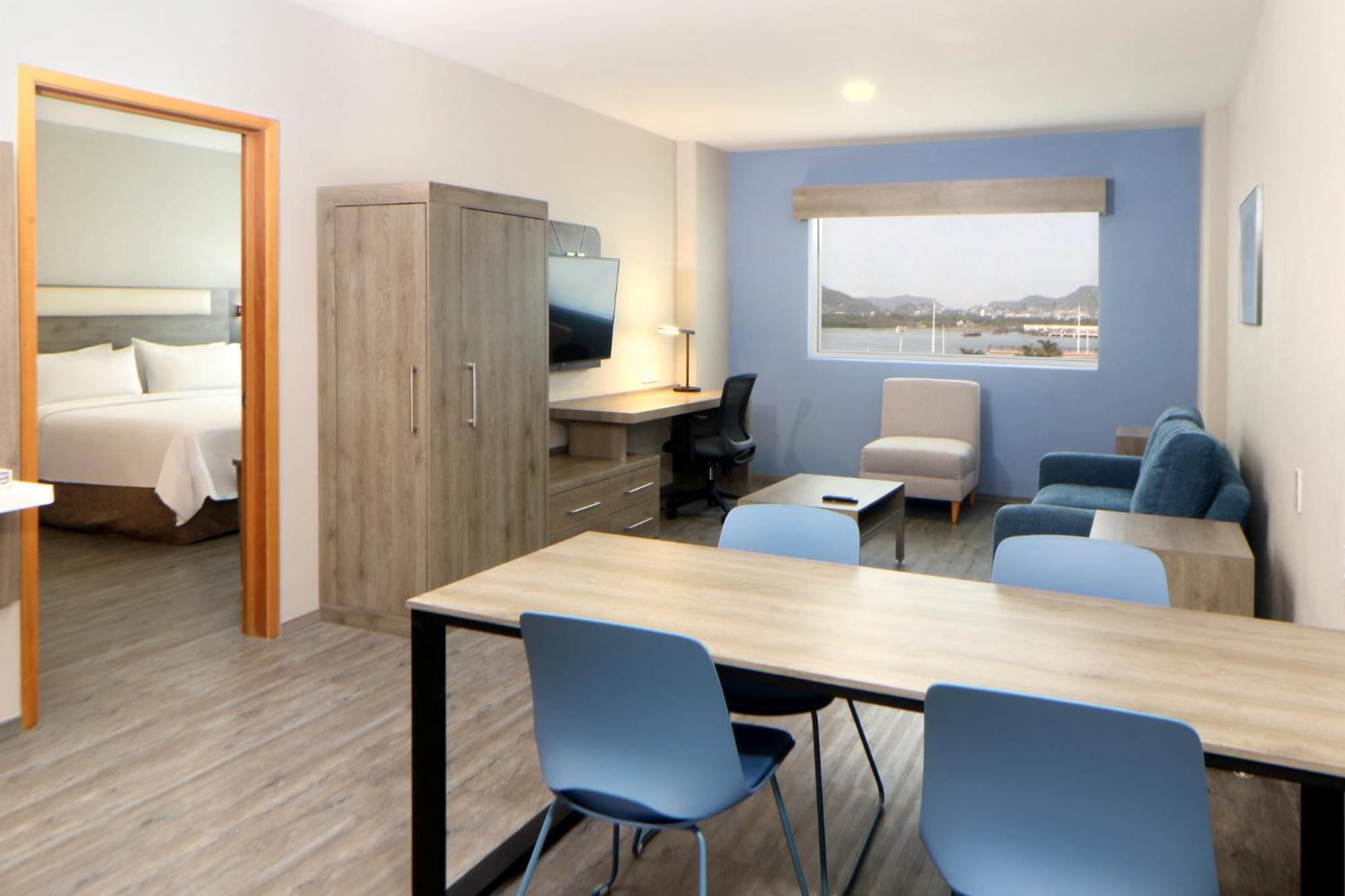 Holiday Inn Express Manzanillo By Ihg Экстерьер фото