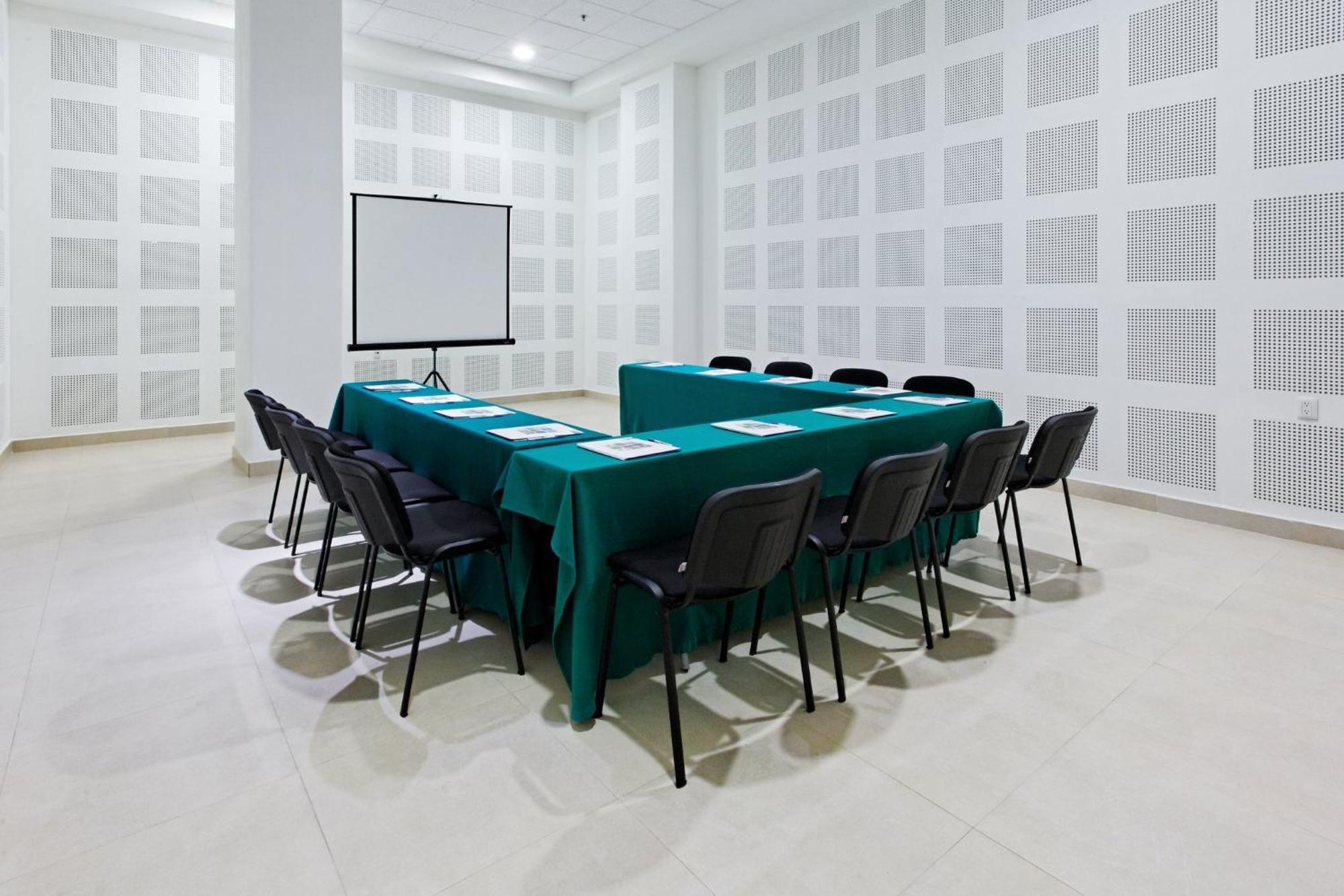 Holiday Inn Express Manzanillo By Ihg Экстерьер фото