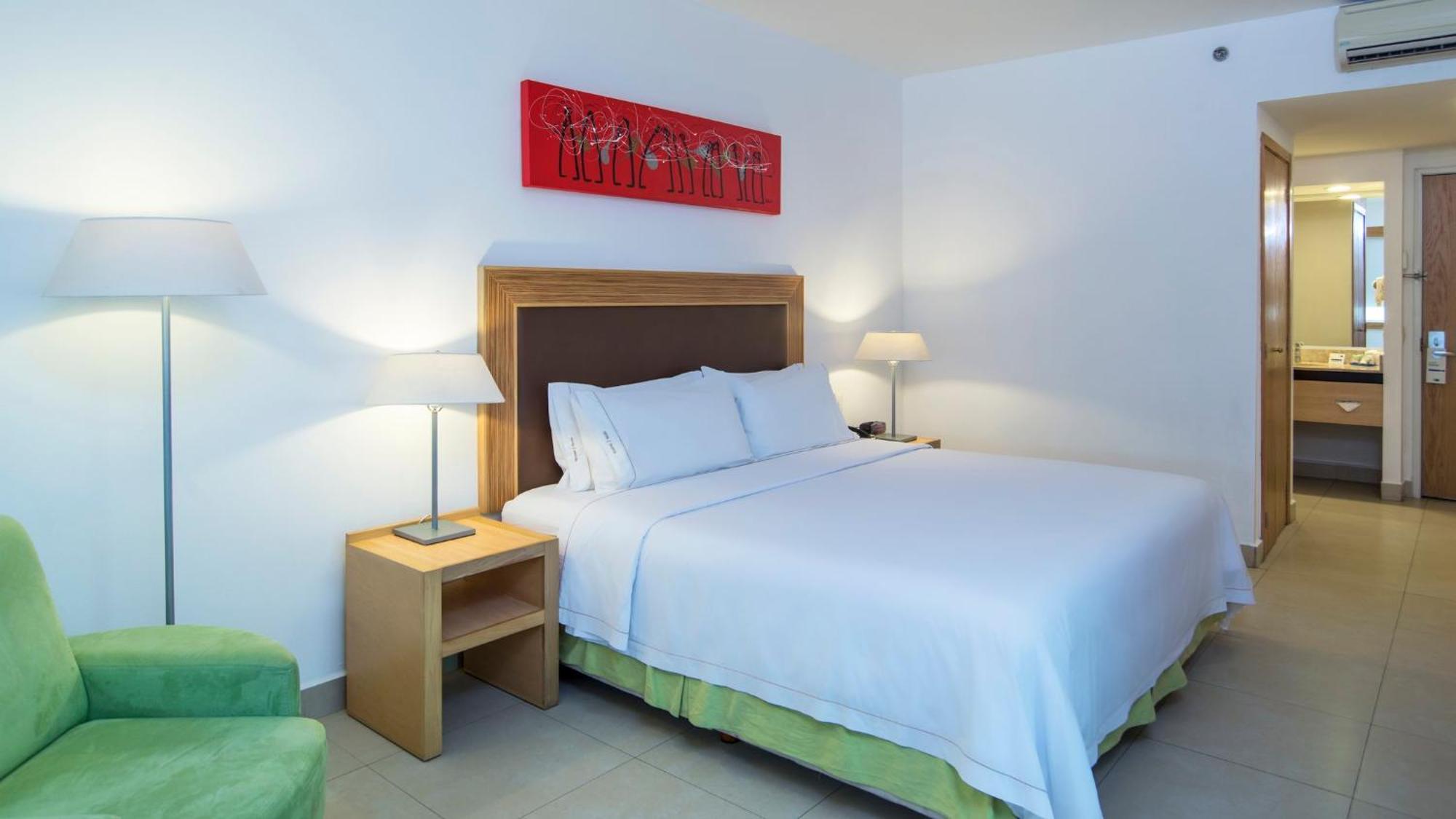 Holiday Inn Express Manzanillo By Ihg Экстерьер фото