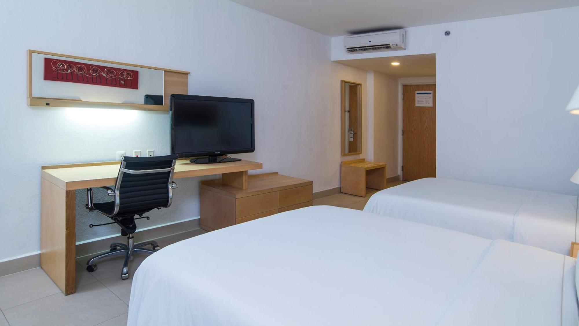 Holiday Inn Express Manzanillo By Ihg Экстерьер фото